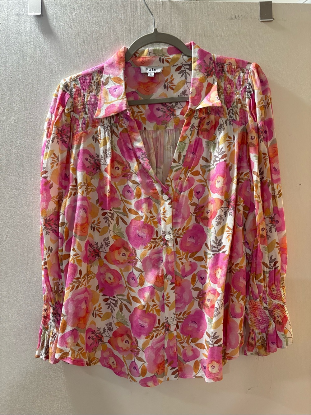 Fate Pink Floral Smocked Button-Down Blouse Size Large